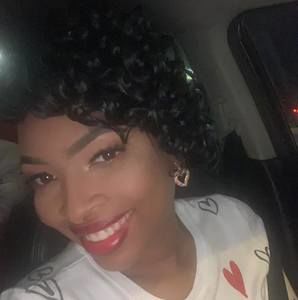 Meet your Posher, Karla